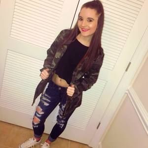 Meet your Posher, Caitlyn